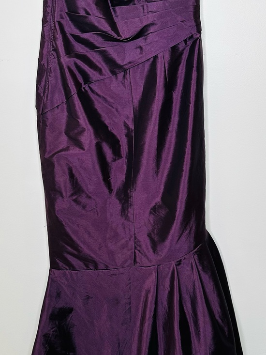 Monique Lhuillier Plum Strapless Mermaid Formal Gown Size 10
